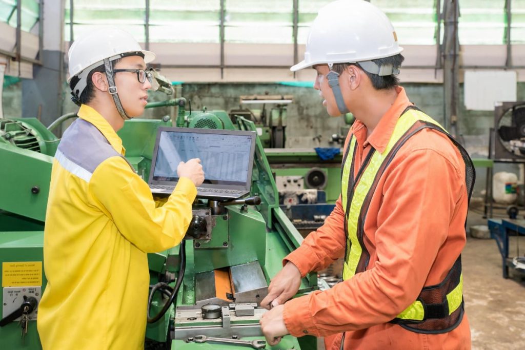 Mechanical Engineers Working